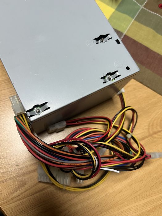 Fonte alimentação ASUS para Torre fixo