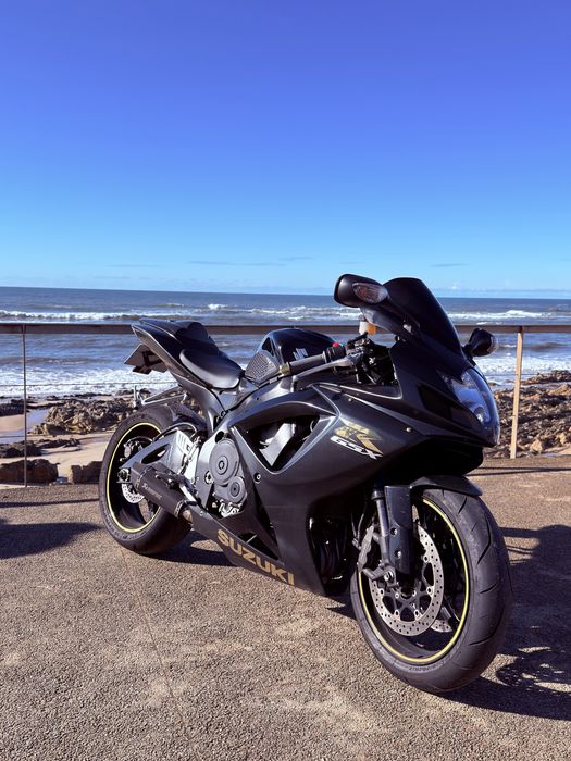 Suzuki GSX-R 750 K7