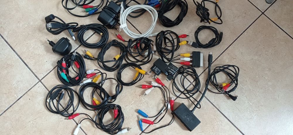 Stos kabli, przejściówki chinch, jack, euro, iPhone, Samsung,