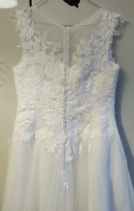 Suknia ślubna 42-44 rozm.