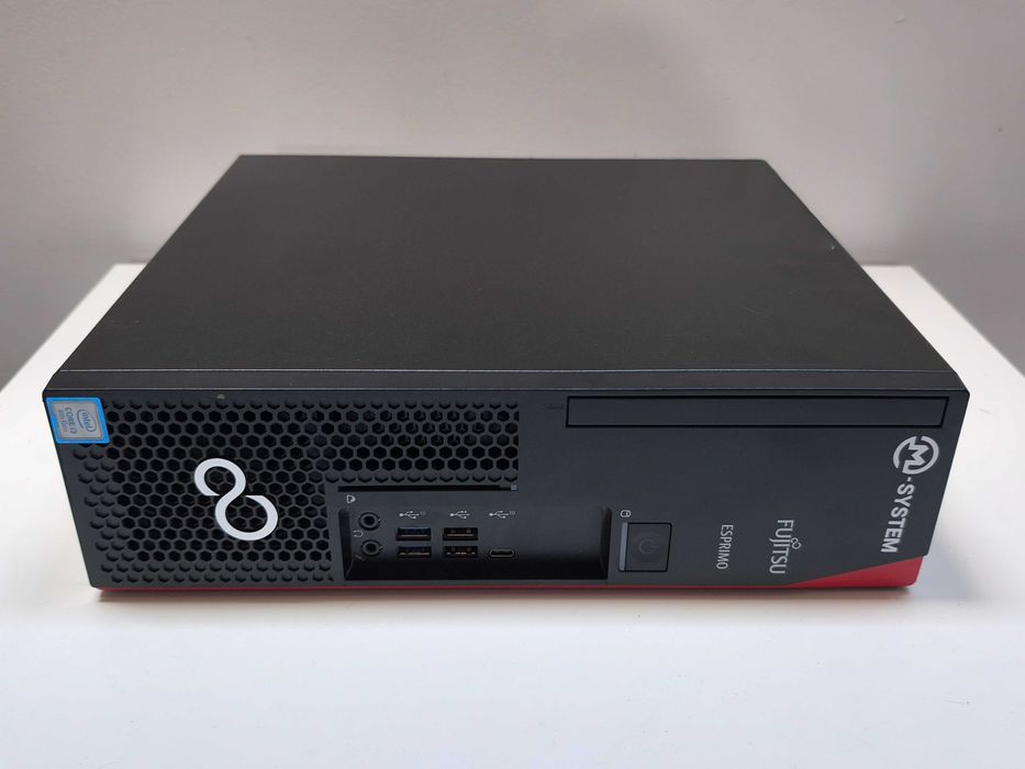 Komputer Fujitsu Esprimo D738 Intel Core i3-8100 8 GB RAM 256 GB SSD Windows 11 Pro Intel UHD Graphics 630 LAN