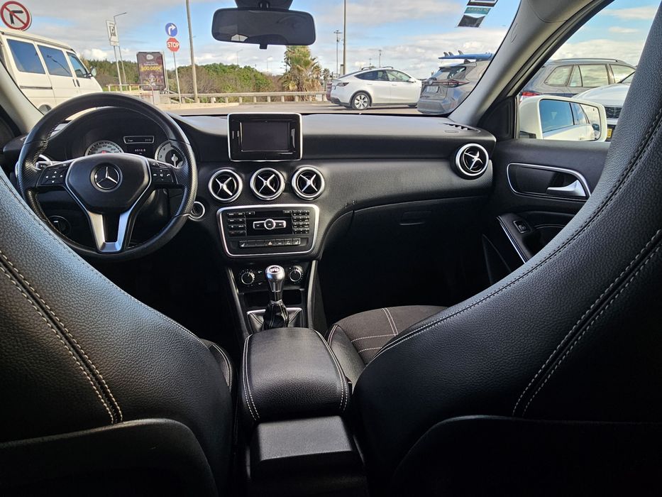 Mercedes a180 impecável