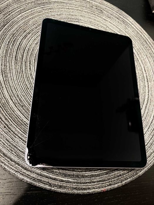 iPad Air 5 10,9" 2022 64GB wifi iCloud uszkodzony