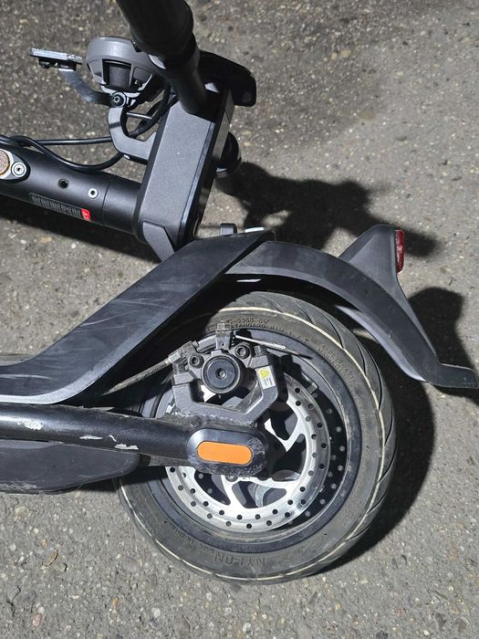 Електросамокат NIU KICK SCOOTER KQi3 Pro