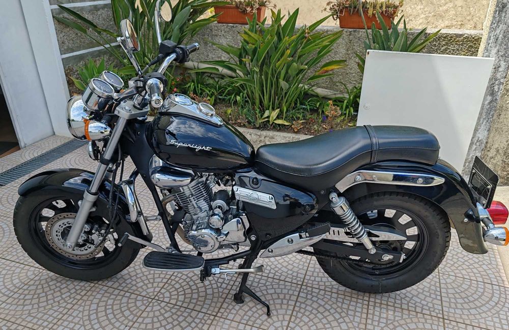 Moto Keeway Superlight 125cc I Bom estado geral