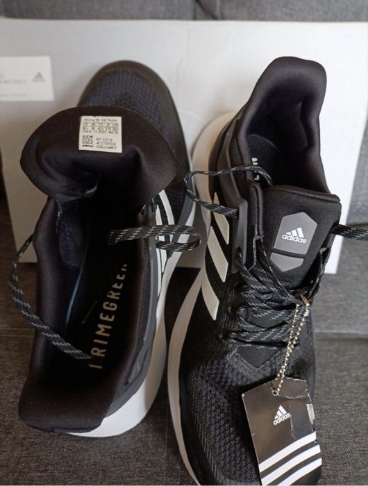 Продам Кросовки adidas