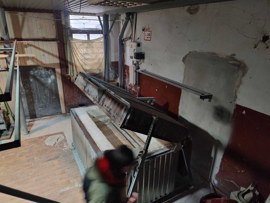 цех для виробництва кераміки порцеляни