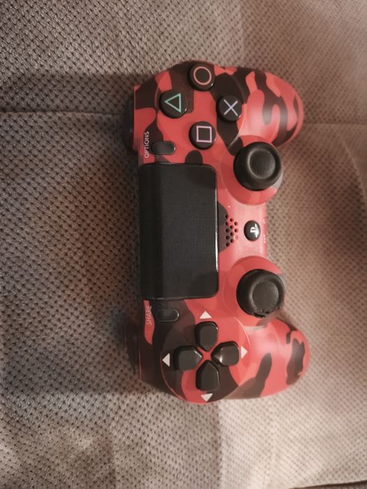 PlayStation 4 pad do konsoli