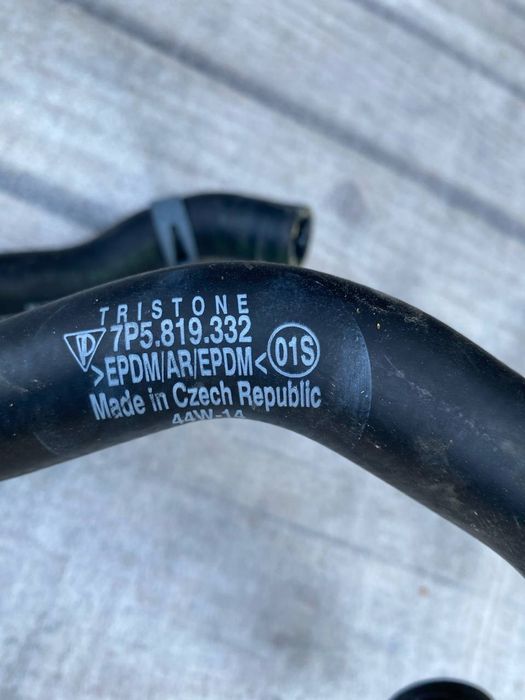 Porsche cayenne 958 рестайл гібрід трубка охолоджуючої рідини7p5815673