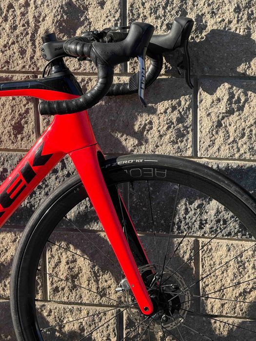 Trek Domane SLR9 Sram RED AXS carbon rower szosowy