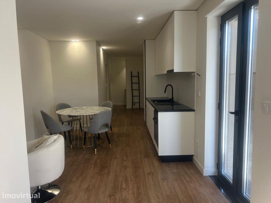 T1 Luxuoso Mobilado E Equipado Água E Luz Inc.