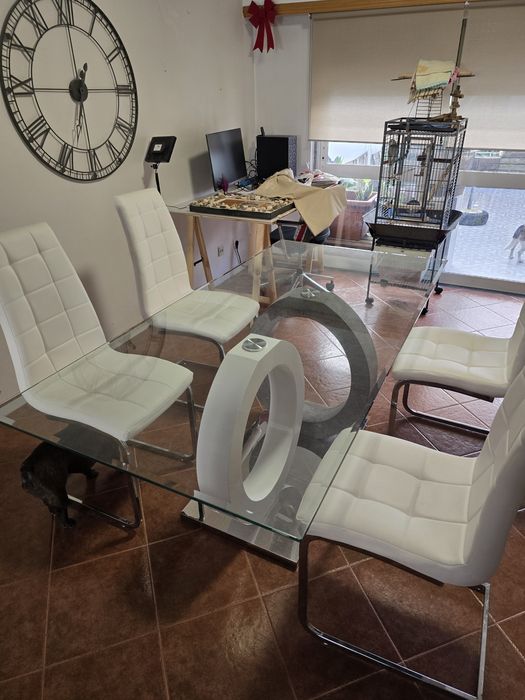 Mesa de sala jantar e conjunto de sala