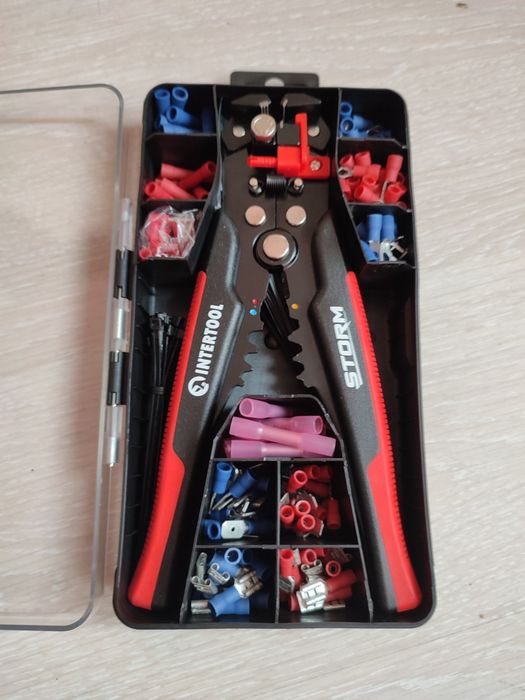 Съемник изоляции автоматический  200 мм  STORM INTERTOOL HT 7024