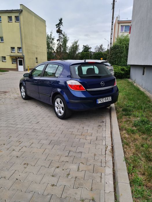 Opel Astra H dwa kpl Kół spalanie 5.5l klimatyzacja