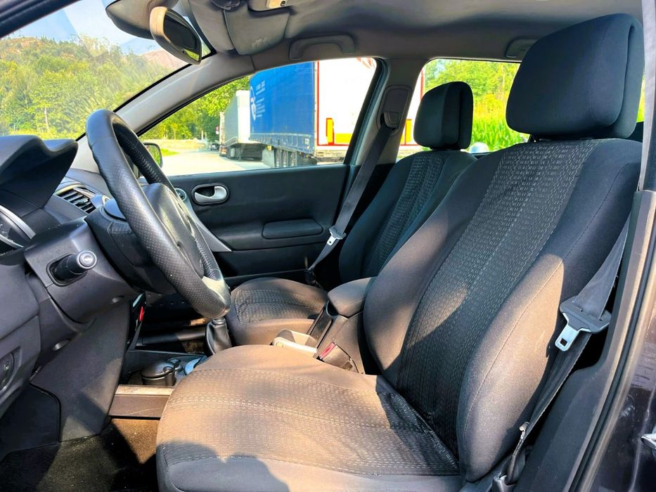 Renault Mégane 1.5 dCi 2008 — 4 Pneus + Embraiagem Nova