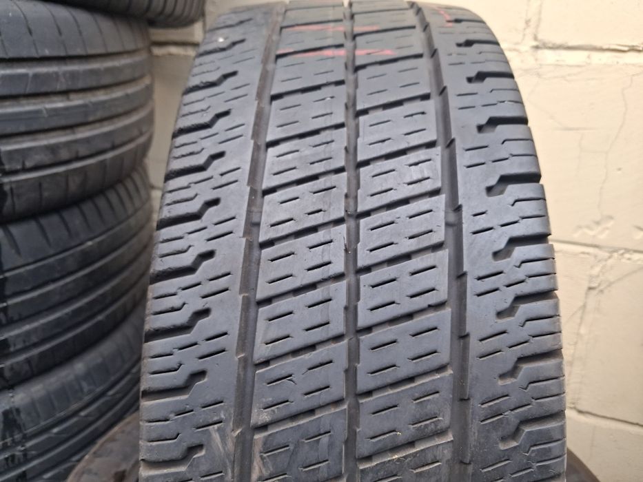 распаровка шины б/у 235/65 R16C Uniroyal AllSeason
