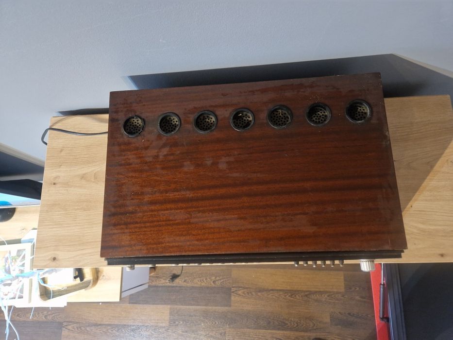 tuner radiowy Unitra DIORA Kleopatra 2A – model TSH-402A.