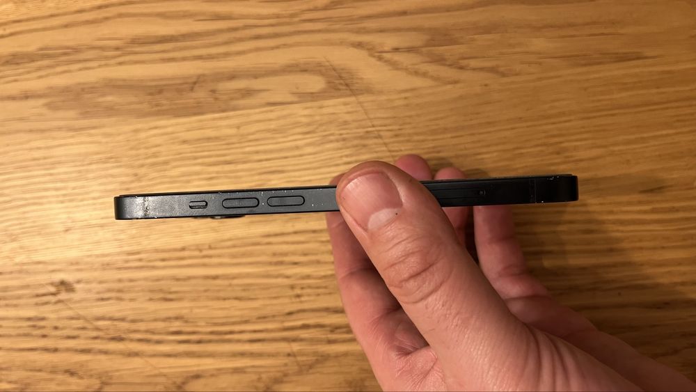 Продам Iphone 13 128gb офіційний!