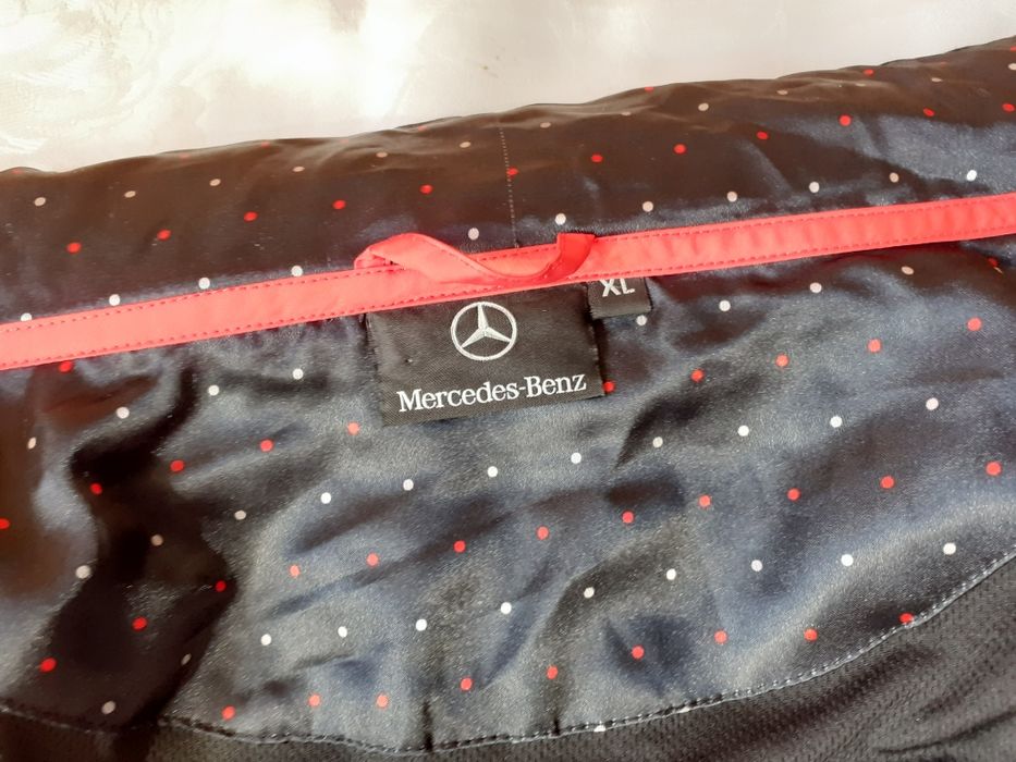 Kurtka Mercedes-Benz.