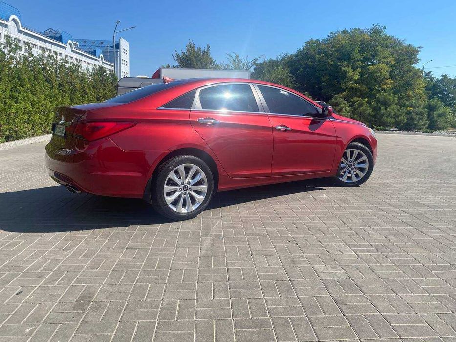 Hyundai Sonata 2012