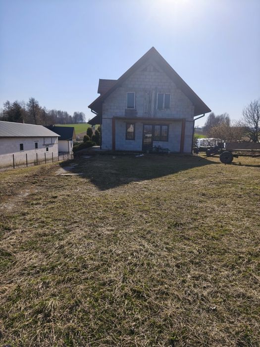 Sprzedam dom w stanie surowym