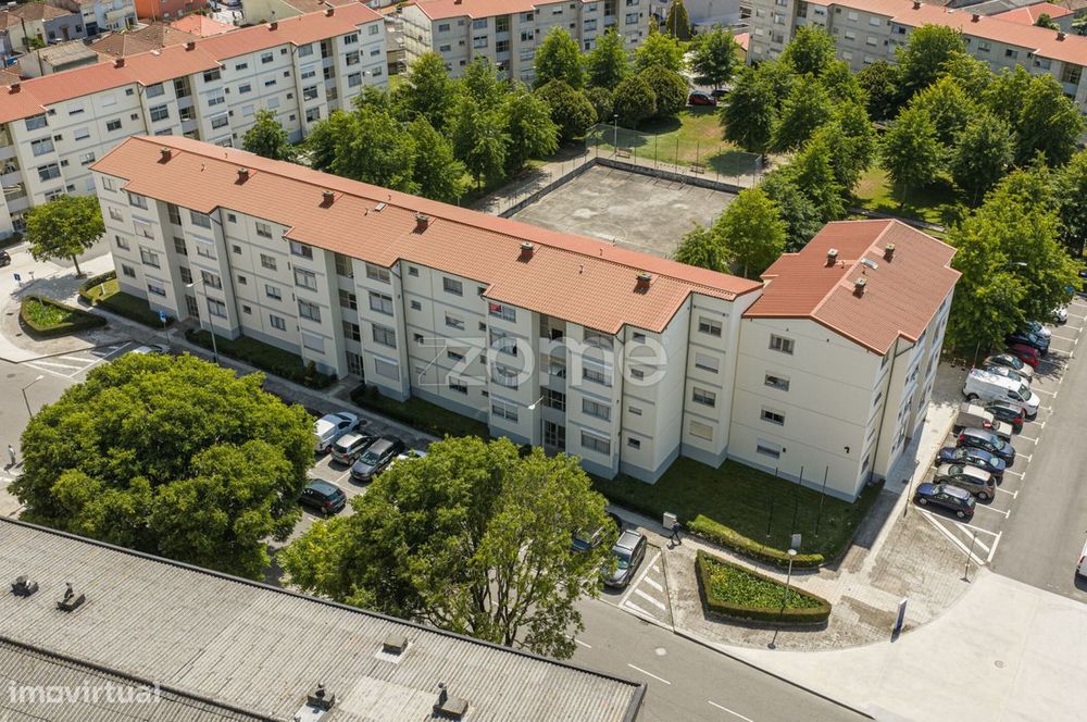 Apartamento T3 Prelada perto do metro
