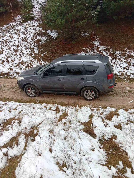 Peugeot 4007 2011 року