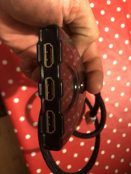 HDMI tripla para lcd com apenas uma entrada