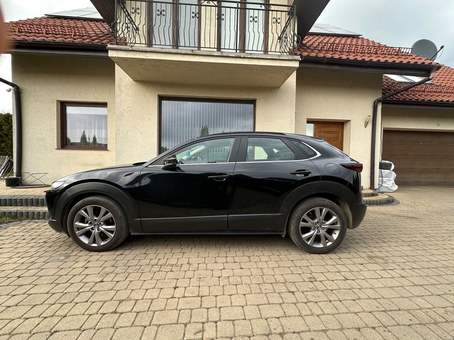 Mazda CX-30 2.0 Benzyna Automat Asystenty jazdy Grzane fotele i kierownica kamera