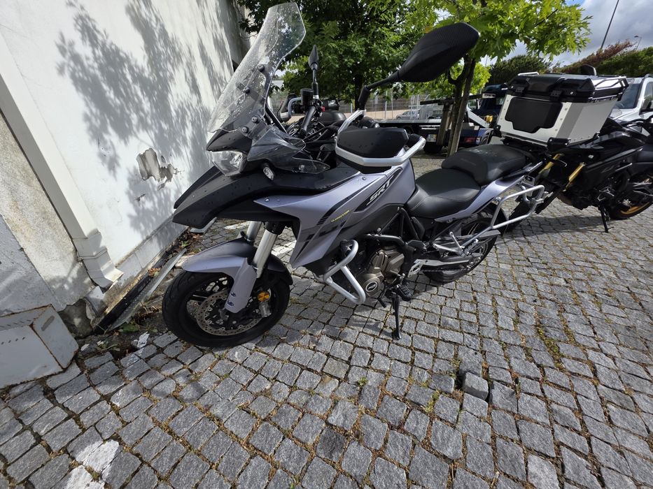 QJ SRT 700 on road