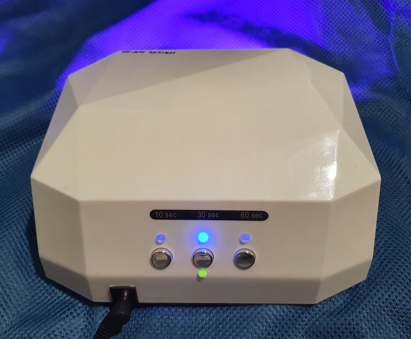 УФ лампа для нігтів манікюру