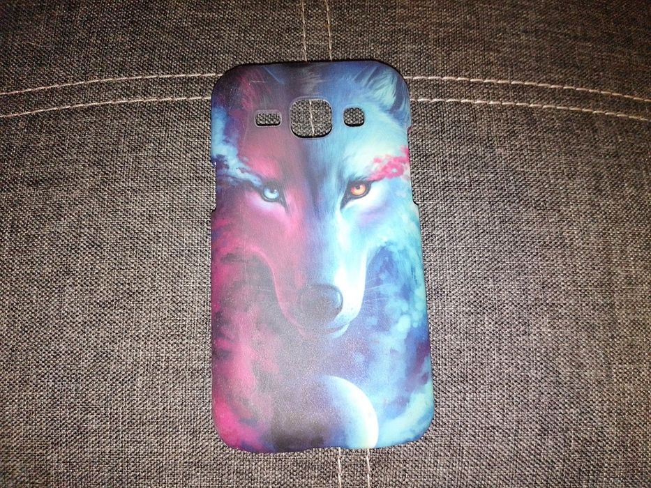 Чохол з вовком та з котом космонавтом. На Samsung (в опису точна мод.)