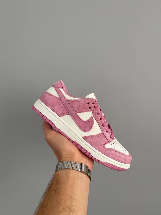 Жіночі шкіряні та замшеві кеди Nike Dunk Low