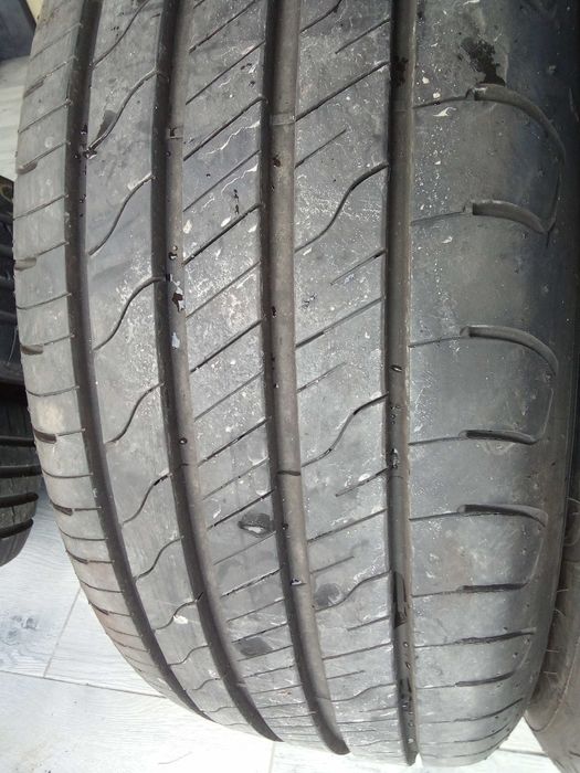 Koła letnie VW 235/55 R17 Goodyear