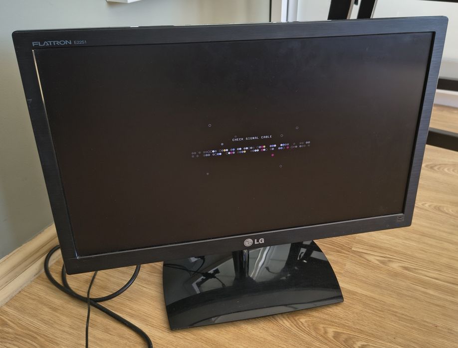 Monitor LG Flatron E2251 22"