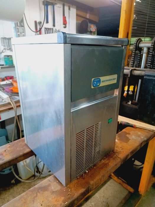 Máquina de gelo 20 k