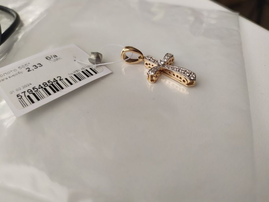 Золотий хрестик жіночий, шкіряний шнурок