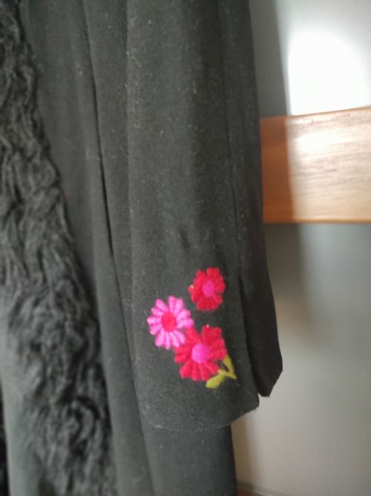 Płaszcz czarny Hennes