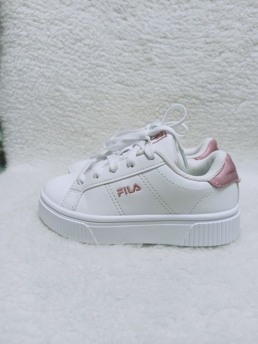 Оригінал Fila, 28 розмір, устілка 18 см, кросівки для дівчинки
