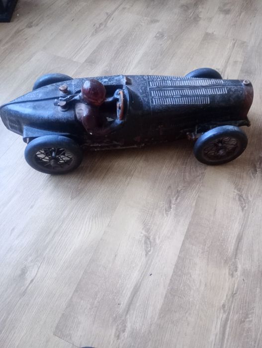 Auto drewno zabytek