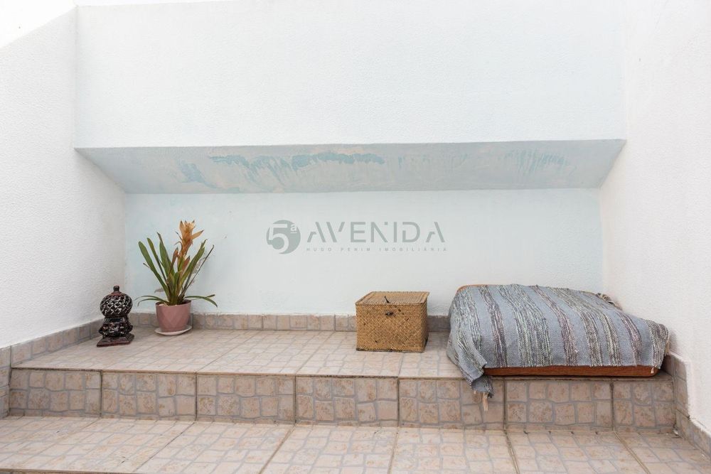 T2 Duplex c/ Terraço, Varanda e Garagem Box – Baixa da Banheira