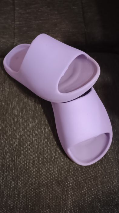 Fioletowe klapki z pianki 32-33