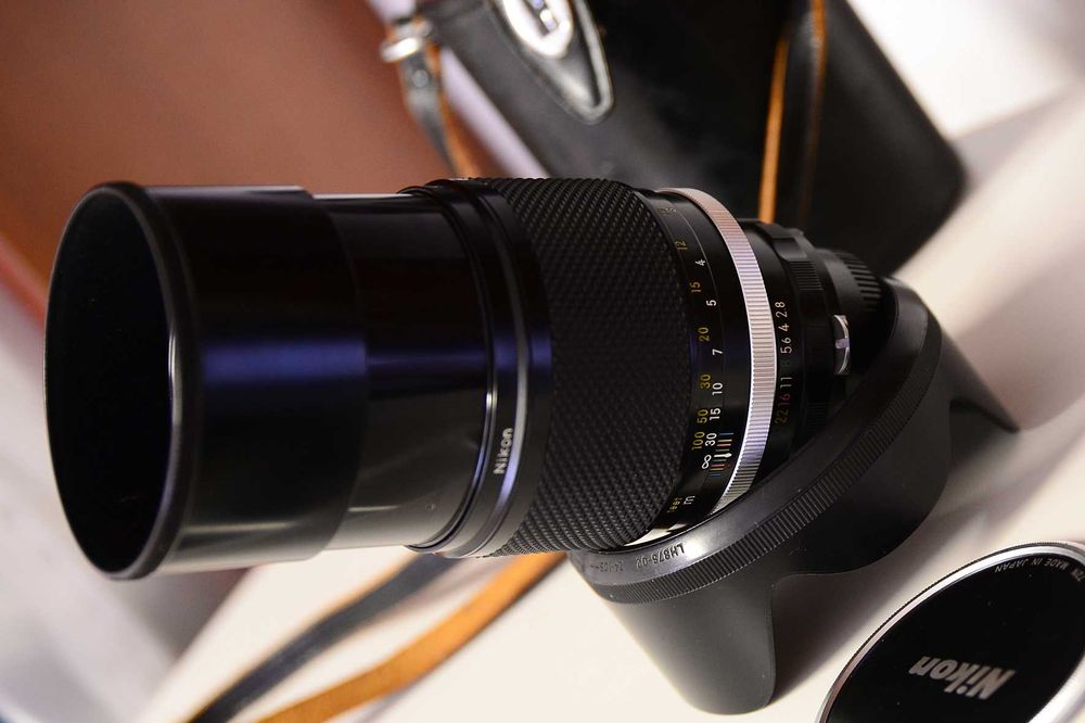 Продам объектив nikon 180/2.8 Ais В отличном состоянии