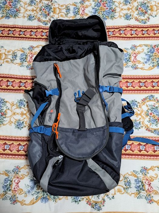 Mala de escuteiros e saco cama