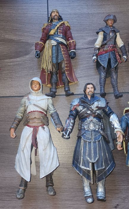 McFarlane Neca Asassins Creed, фигурки б/у, комплектация как на фото