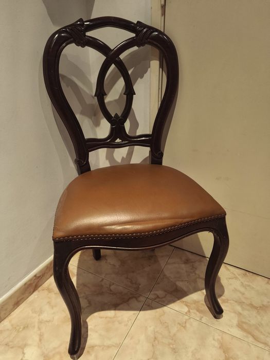 Conjunto de 4 cadeiras de madeira maciça/pele para restauração