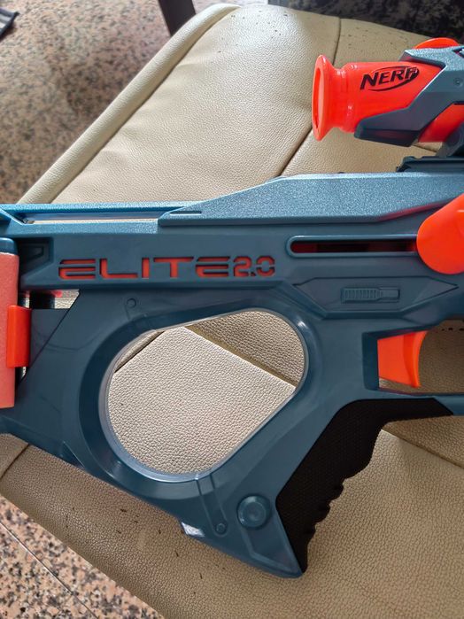 Nerf Elite 2.0 Eaglepoint RD-8 Hasbro com caixa