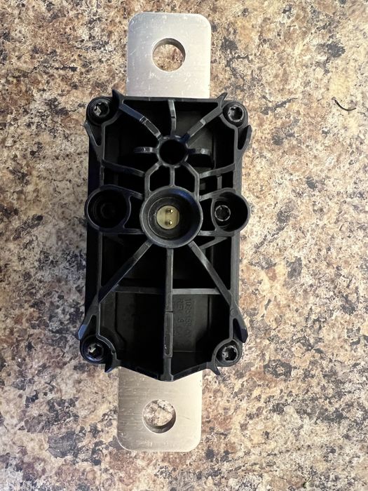 Пиропатрон основної батареї Tesla Model 3/Y 1064689-00-J