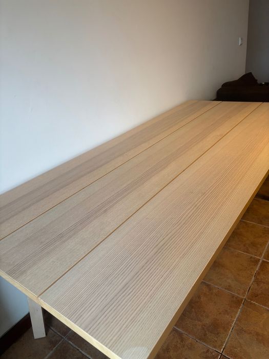 Mesa de madeira grande