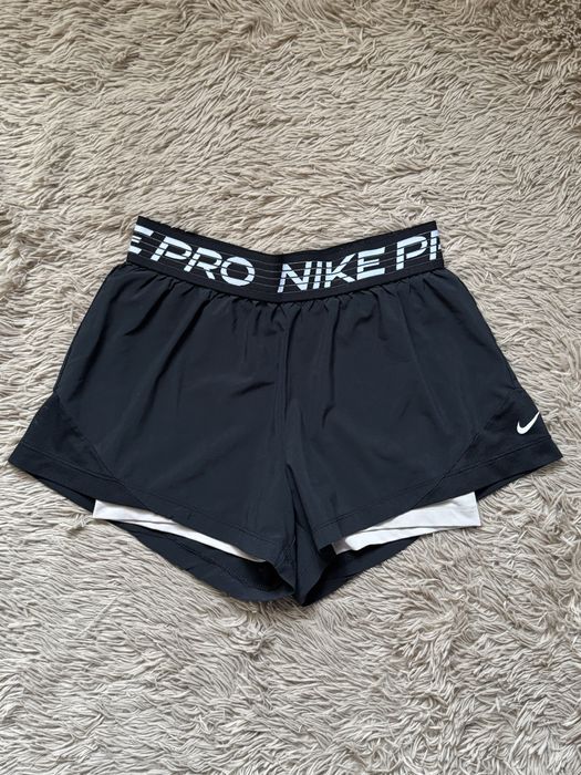 Жіночі оригінальні шорти Nike, S/M